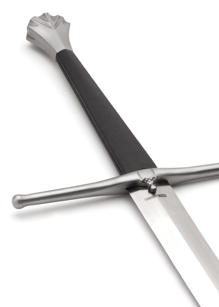 15th century two-handed sword, Royal Armouries, semi-sharp