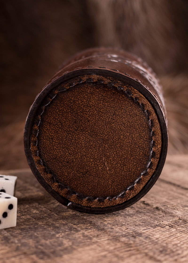 Wikiński kubek do kości