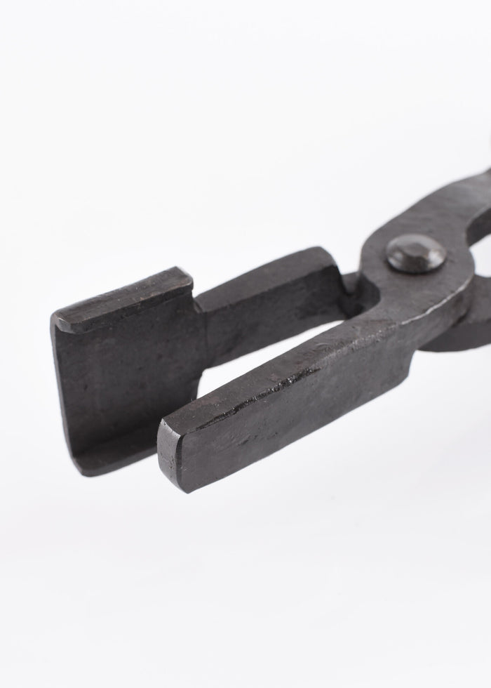 Hand-forged pliers, 35 x 2 cm