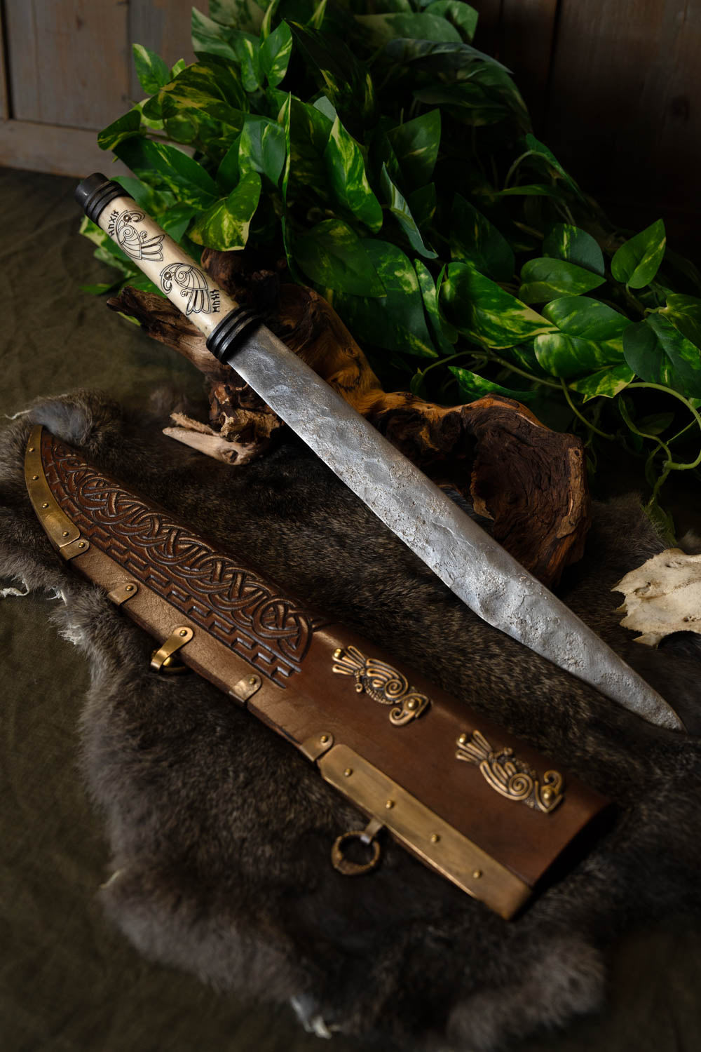 Viking scramaseax Hugin and Munin, semi-sharp