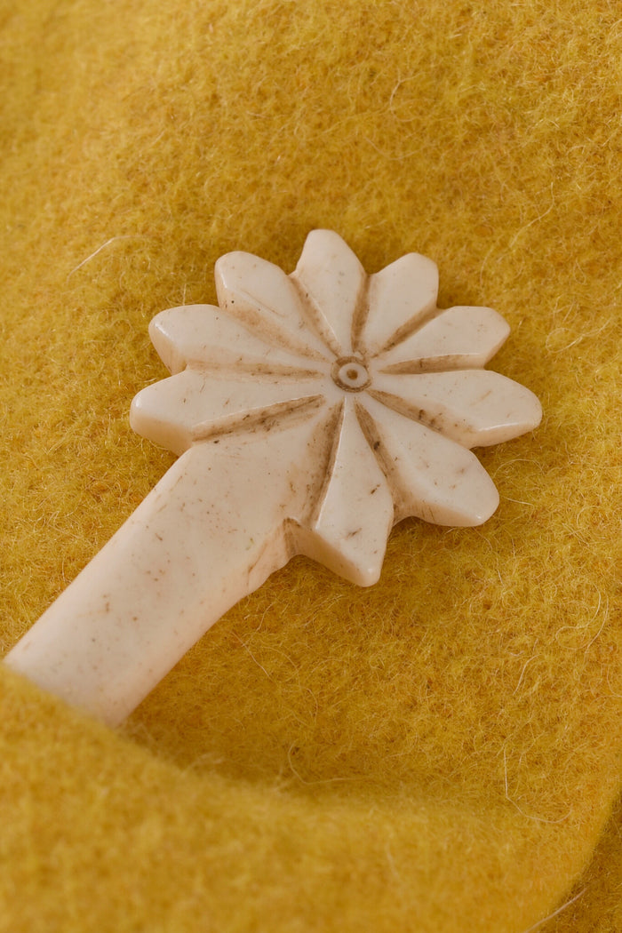 Roman hairpin with star, bone