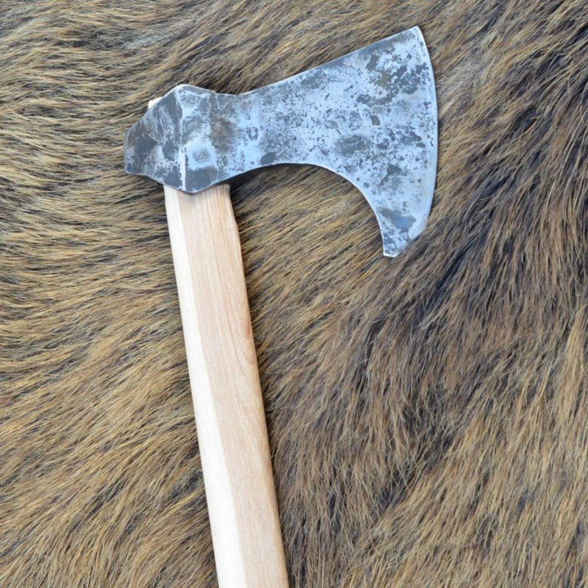 Wedge for axe, S