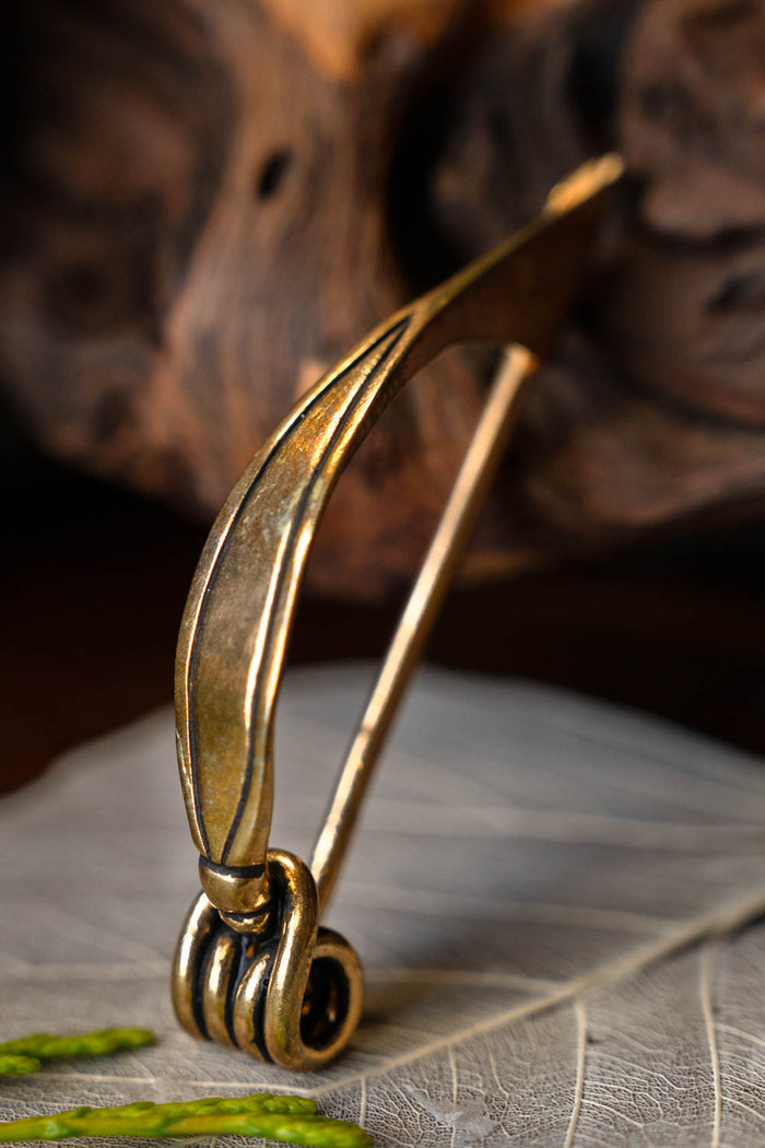 Celtic bow fibula, 3rd–1st century BC, bronze