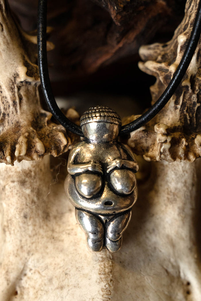 Amulet Mother Goddess Willendorf, silvered