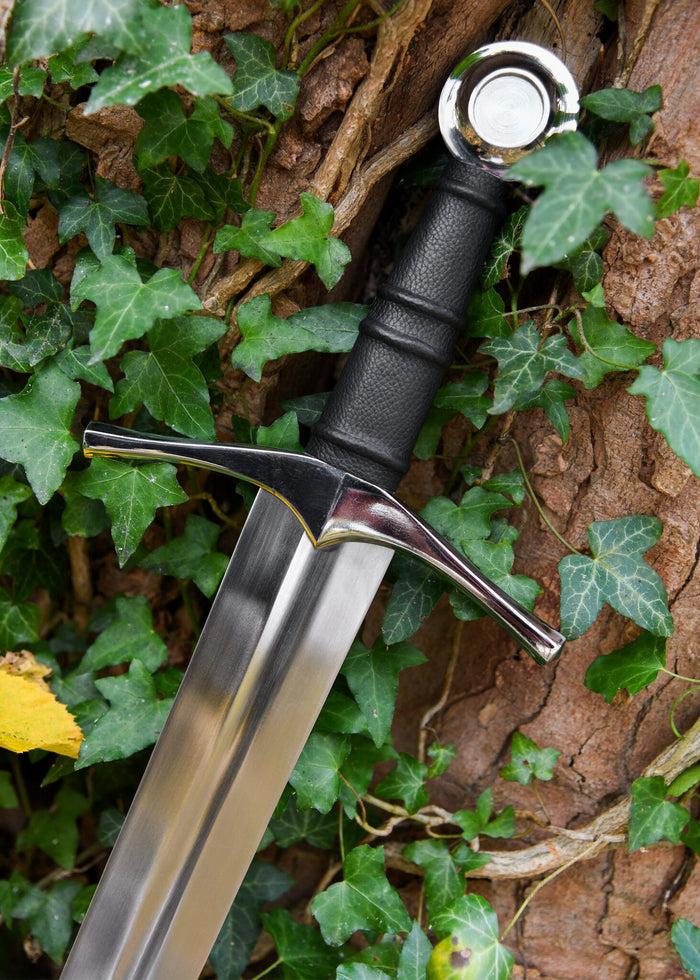 Single-handed sword Oakeshott XIV, semi-sharp