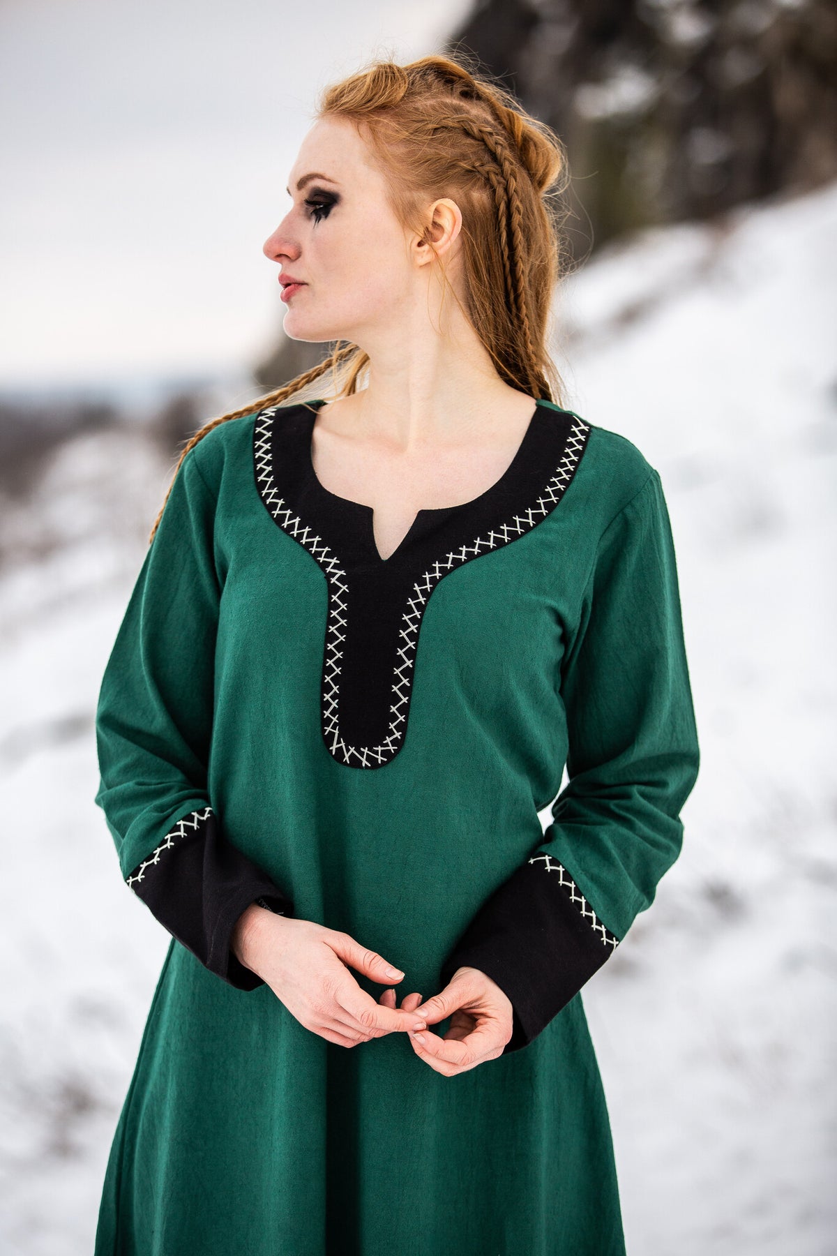 Viking dress Heidrun, green