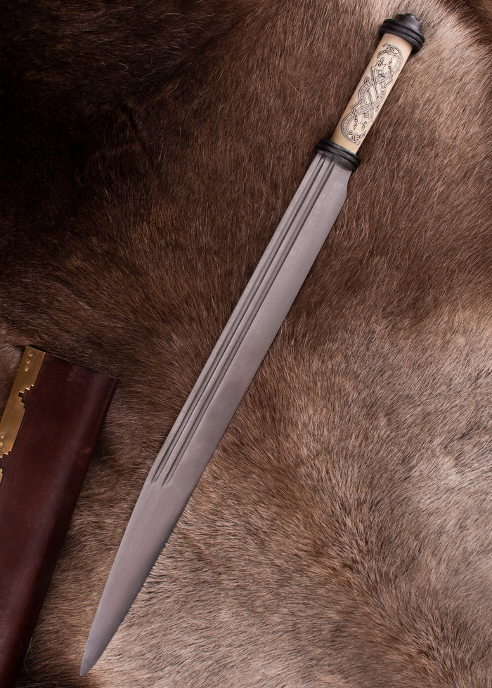 10th century Viking scramasax Jellinge style, semi-sharp