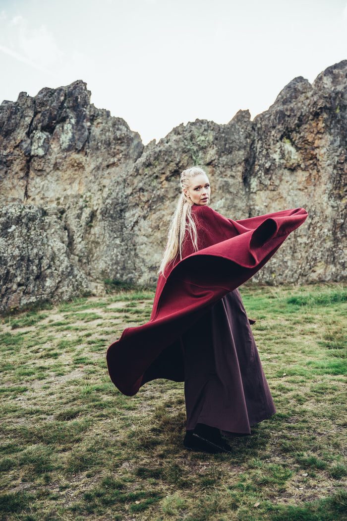 Medieval cloak Robin red, wool mix