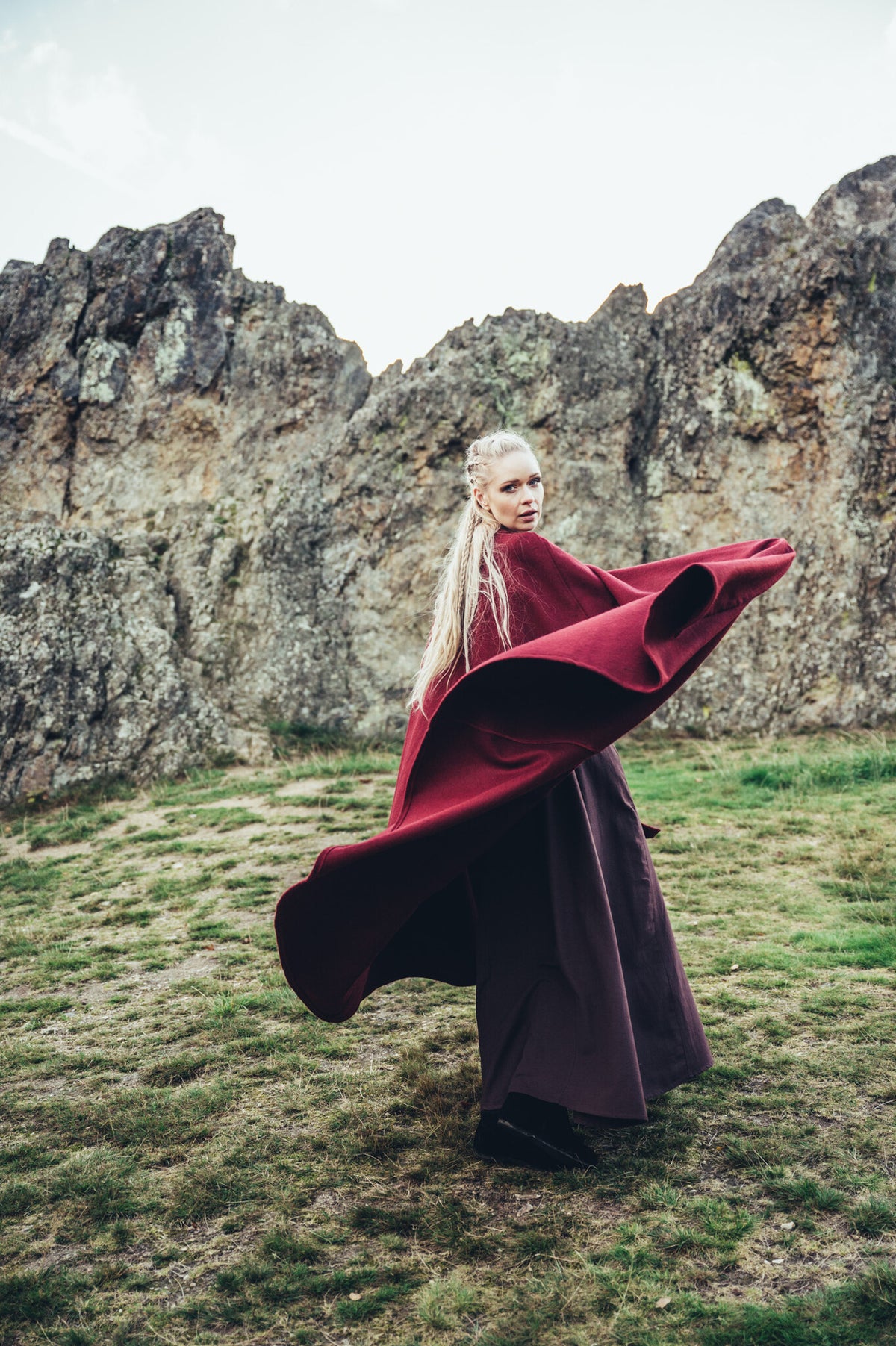 Medieval cloak Robin red, wool mix