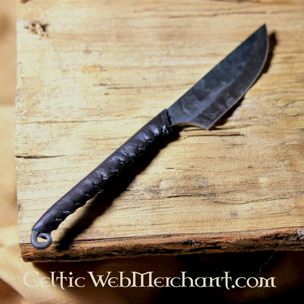 Celtic utility knife Vix, semi-sharp
