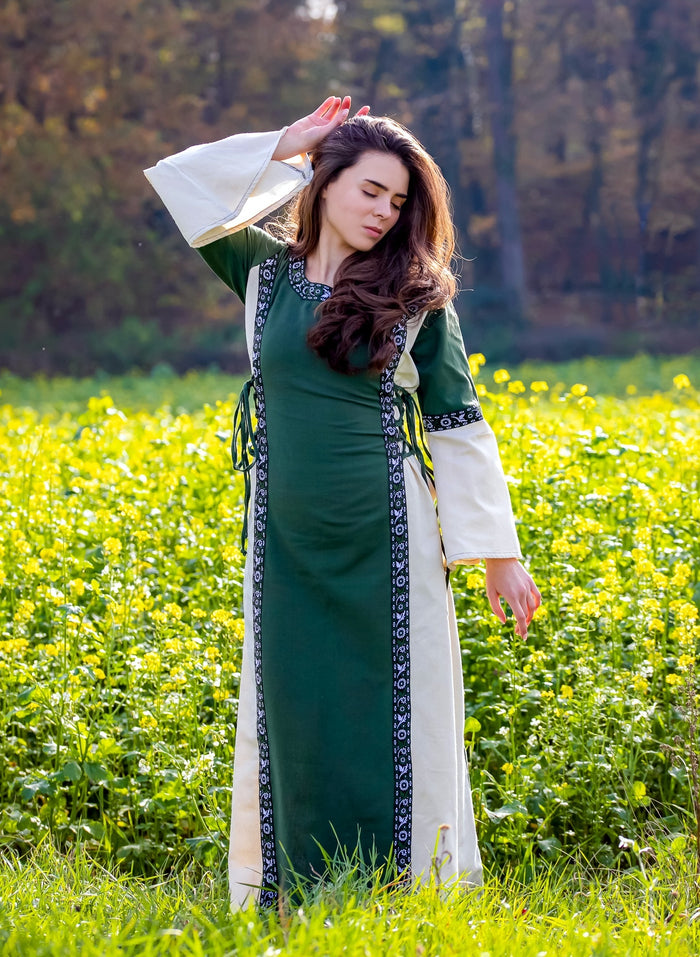 Dress Cleena green-white