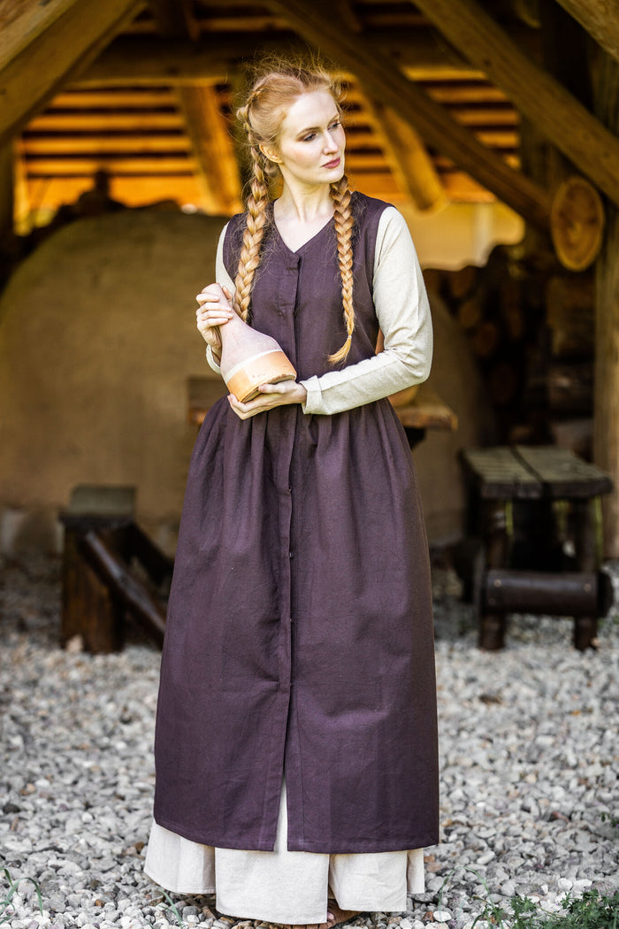 Kirtle Alice, brown