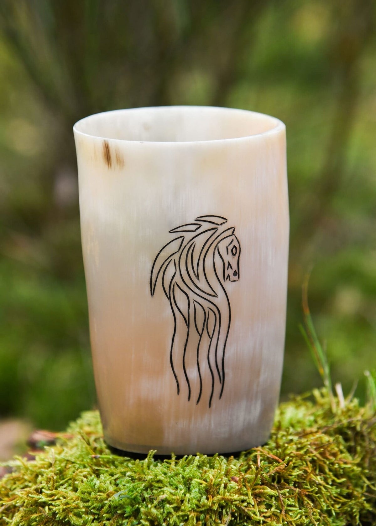Horn drinking cup Epona, 100-200 ml