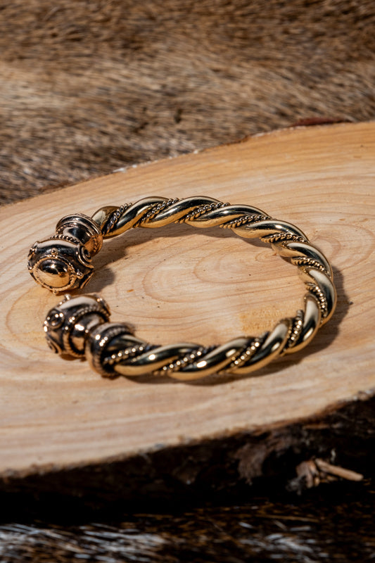 Celtic bracelet with spirals, bronze