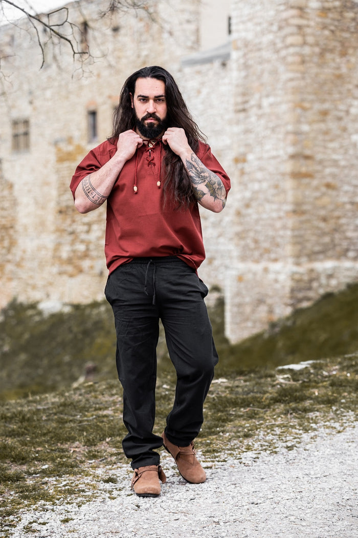Medieval shirt with short sleeves, red