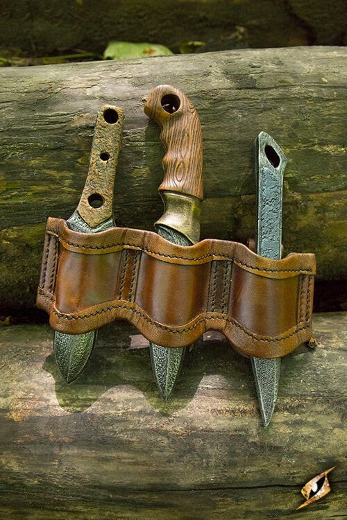 Holder for LARP throwing knives brown, incl. 3 knives