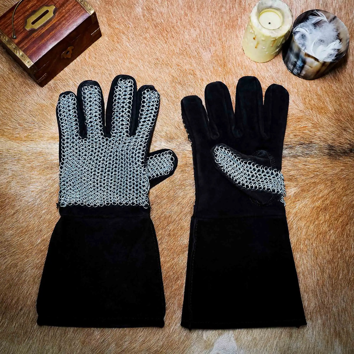 Chain mail gloves, unriveted round rings
