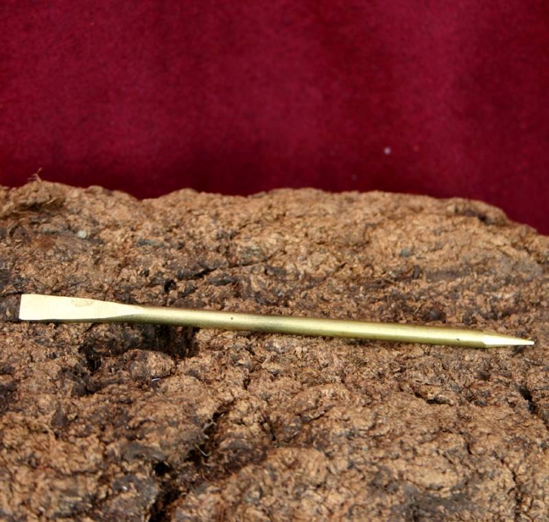Brass stylus