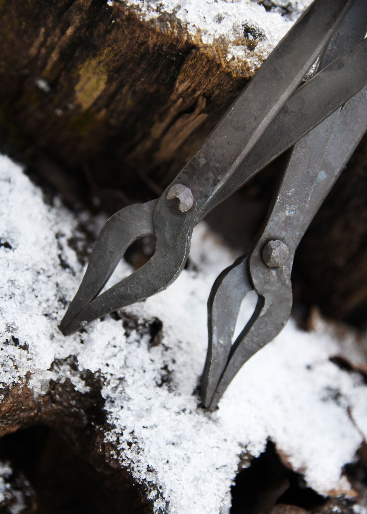 Set of 2 pliers for butted rings