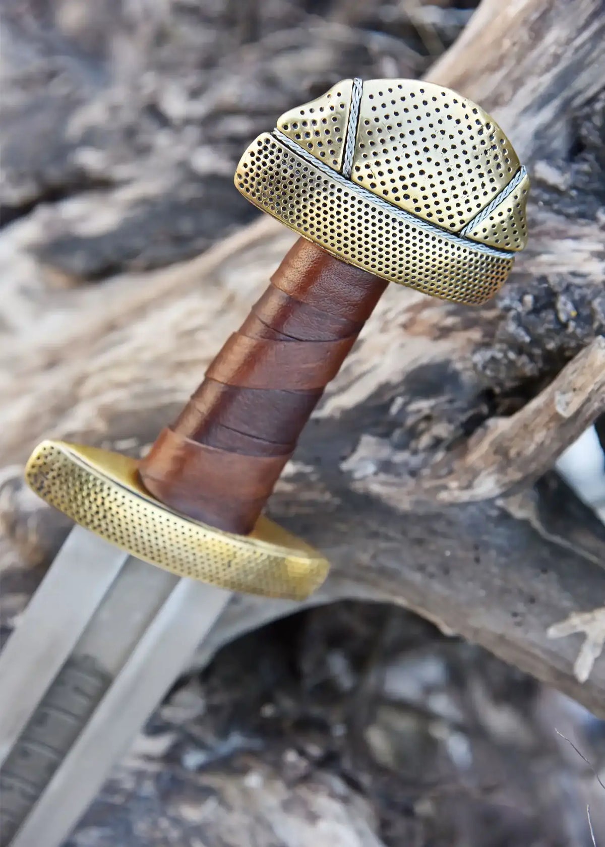 Rusvik Viking sword Petersen E1 Gnezdovo, semi-sharp