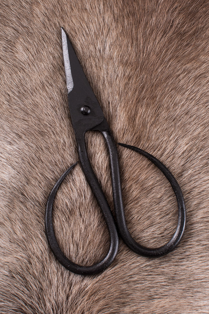 Hand-forged scissors