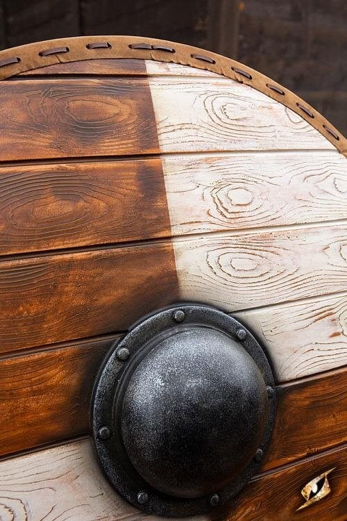 LARP shield Thegn, white-wood, 70 cm