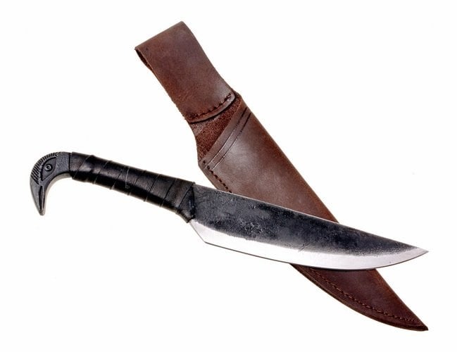 Celtic knife with bird motif, semi-sharp