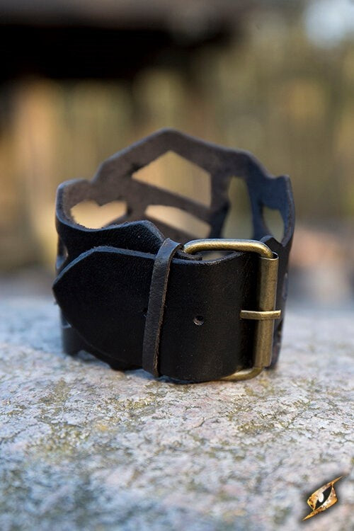 Filigree bracelet, leather