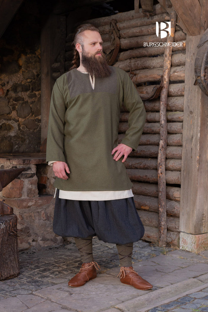 Rusvik Viking tunic Szimon, olive, wool mix