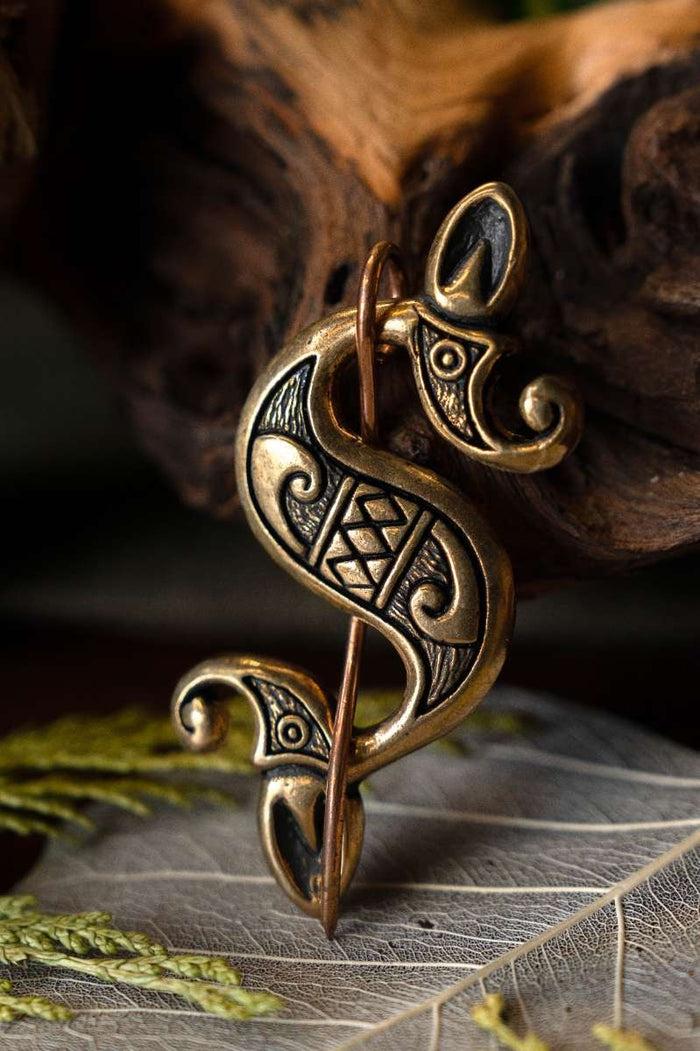 Gallo-Roman seahorse fibula, bronze