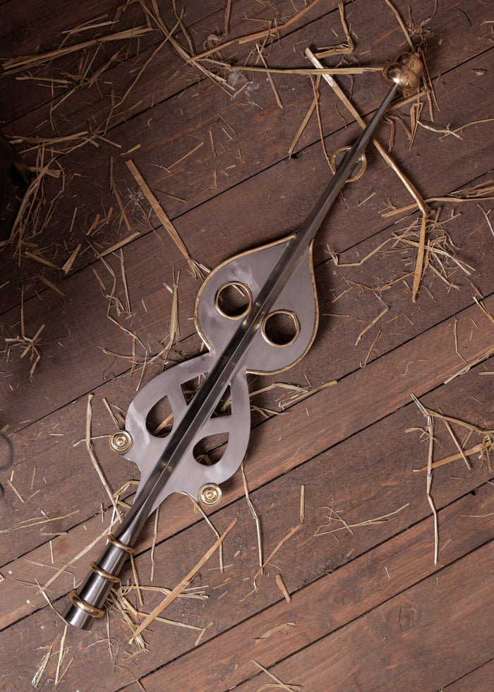 Vexillum spearhead, semi-sharp
