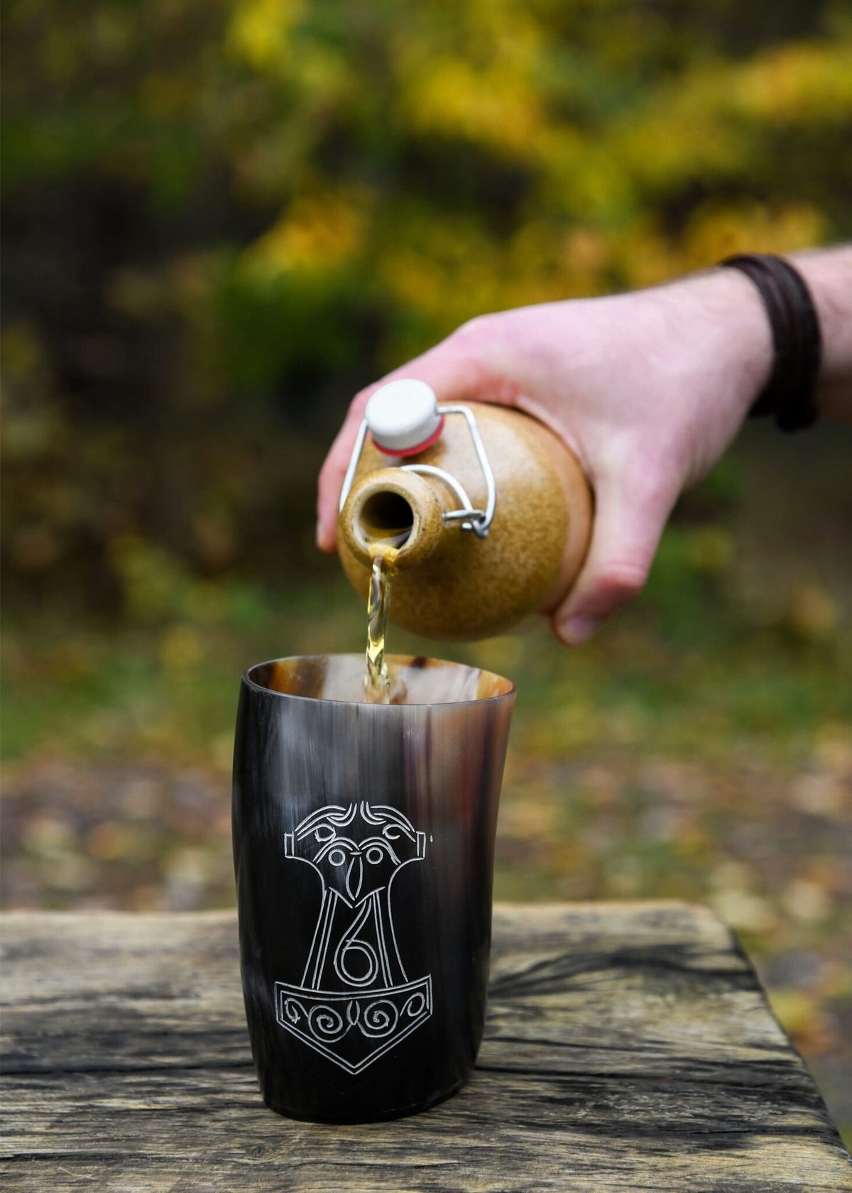 Horn drinking cup Mjolnir, 100-200 ml