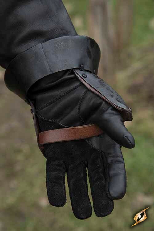 Half gauntlets, demi-gaunts, patinated, 1 mm