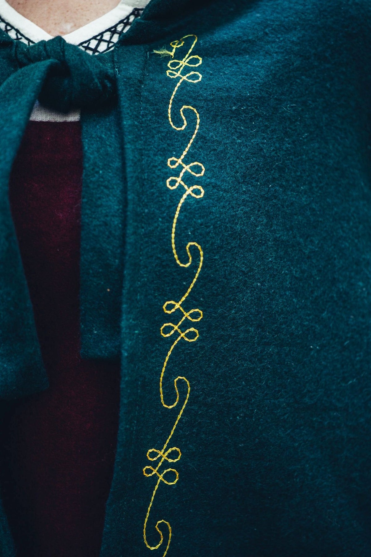 Cloak Ceridwen, green, wool blend
