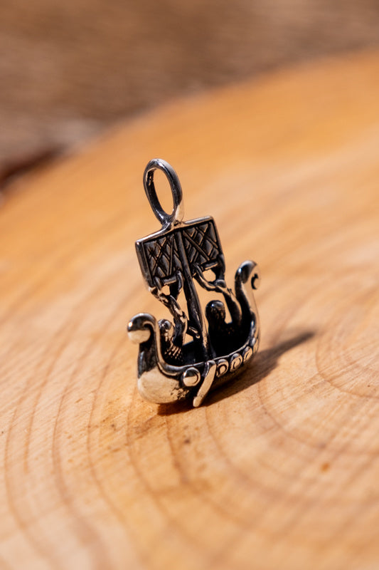 Ciondolo vichingo nave vichinga, argento, legno