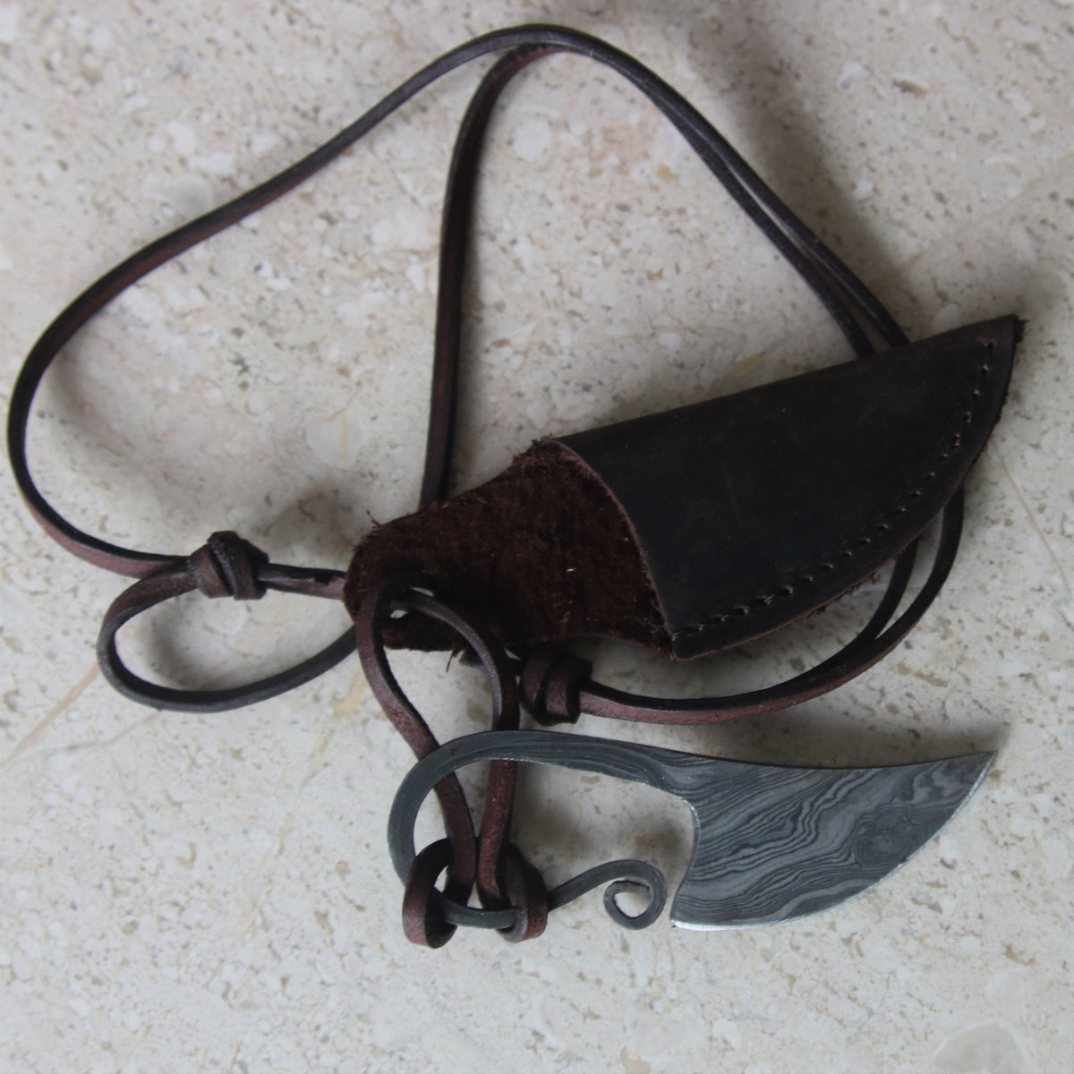Germanic neck knife damast steel, sharp