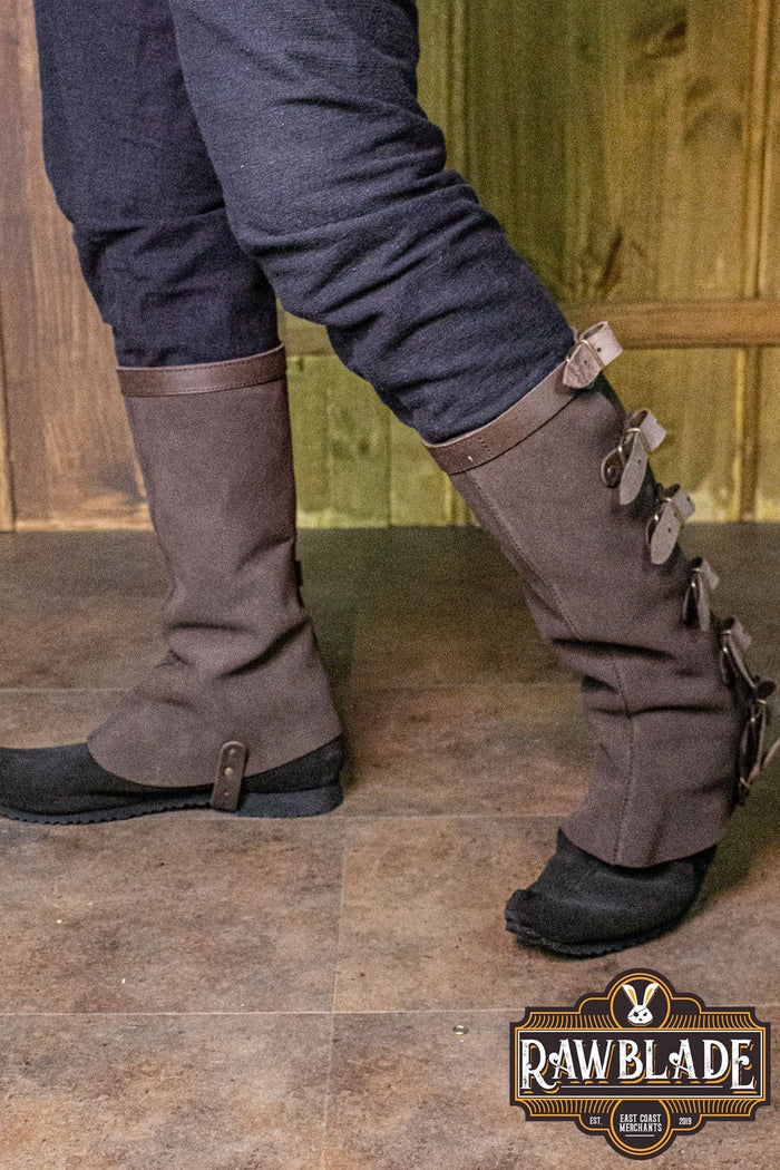 Soldier poulaines, brown