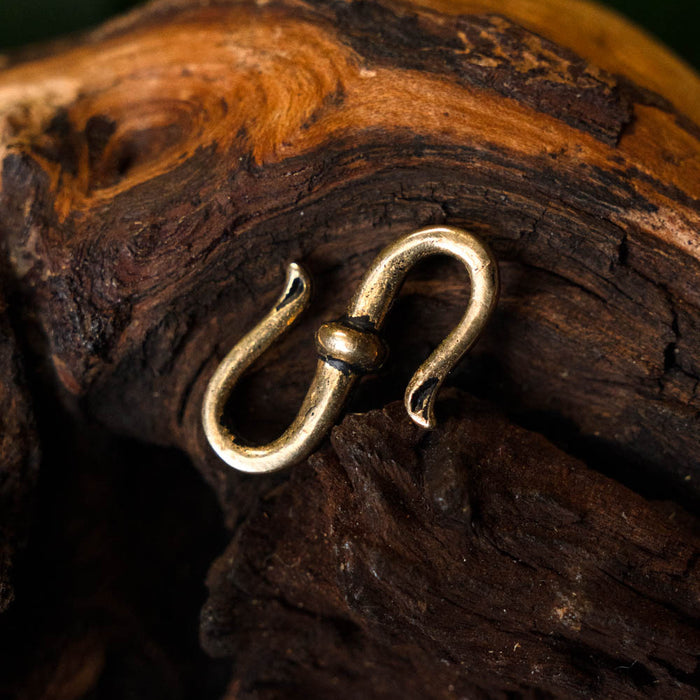 Jewellery hook, 2x1 cm, bronze