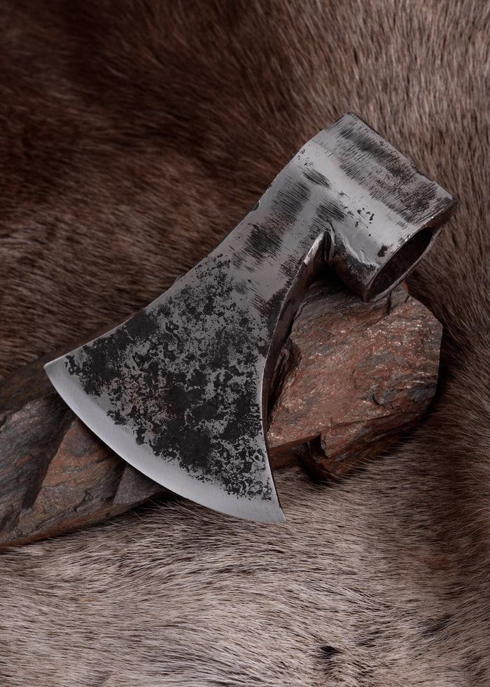 Viking axe head Vinland, 15 cm, type I, semi-sharp