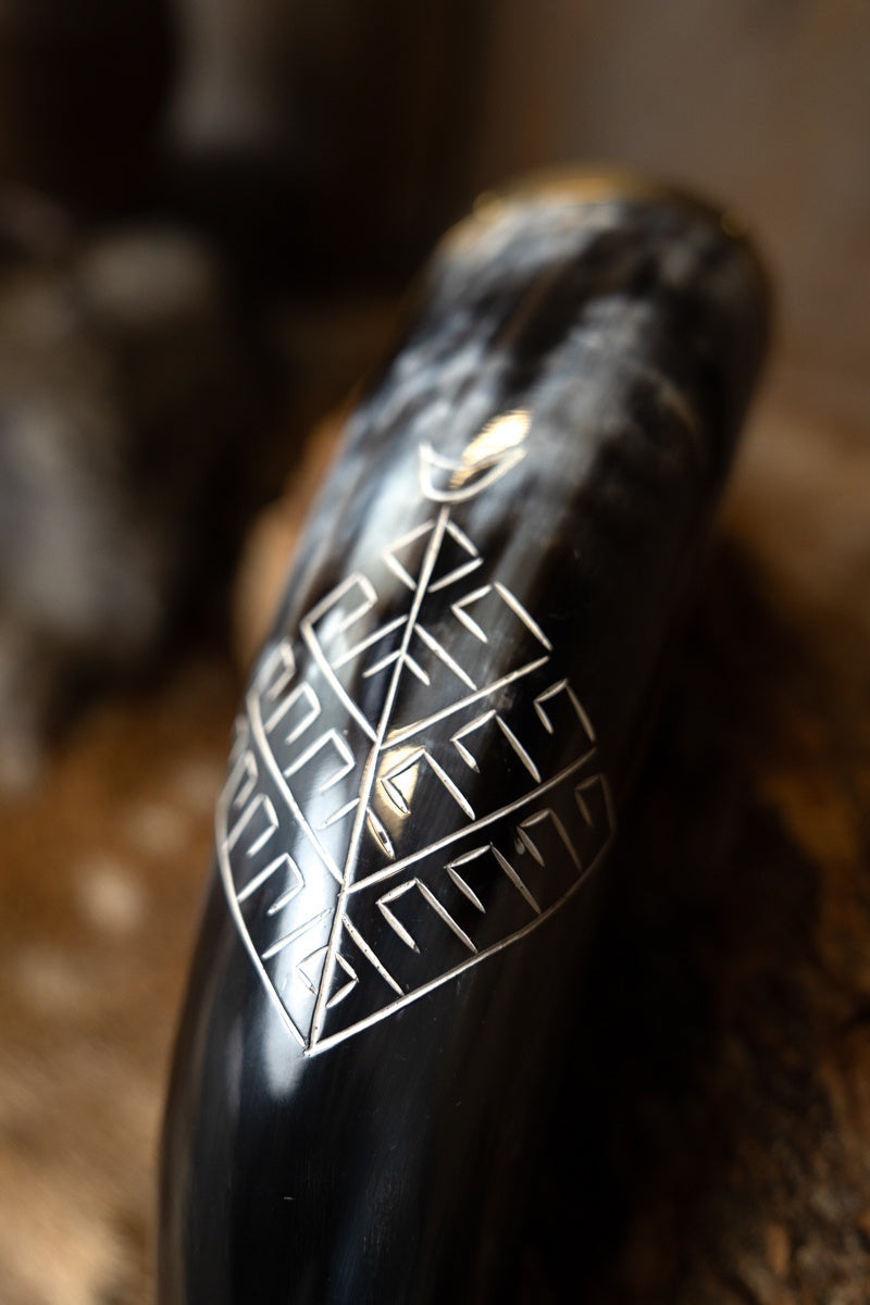 Viking drinking horn with Yggdrasil, 300-500 ml