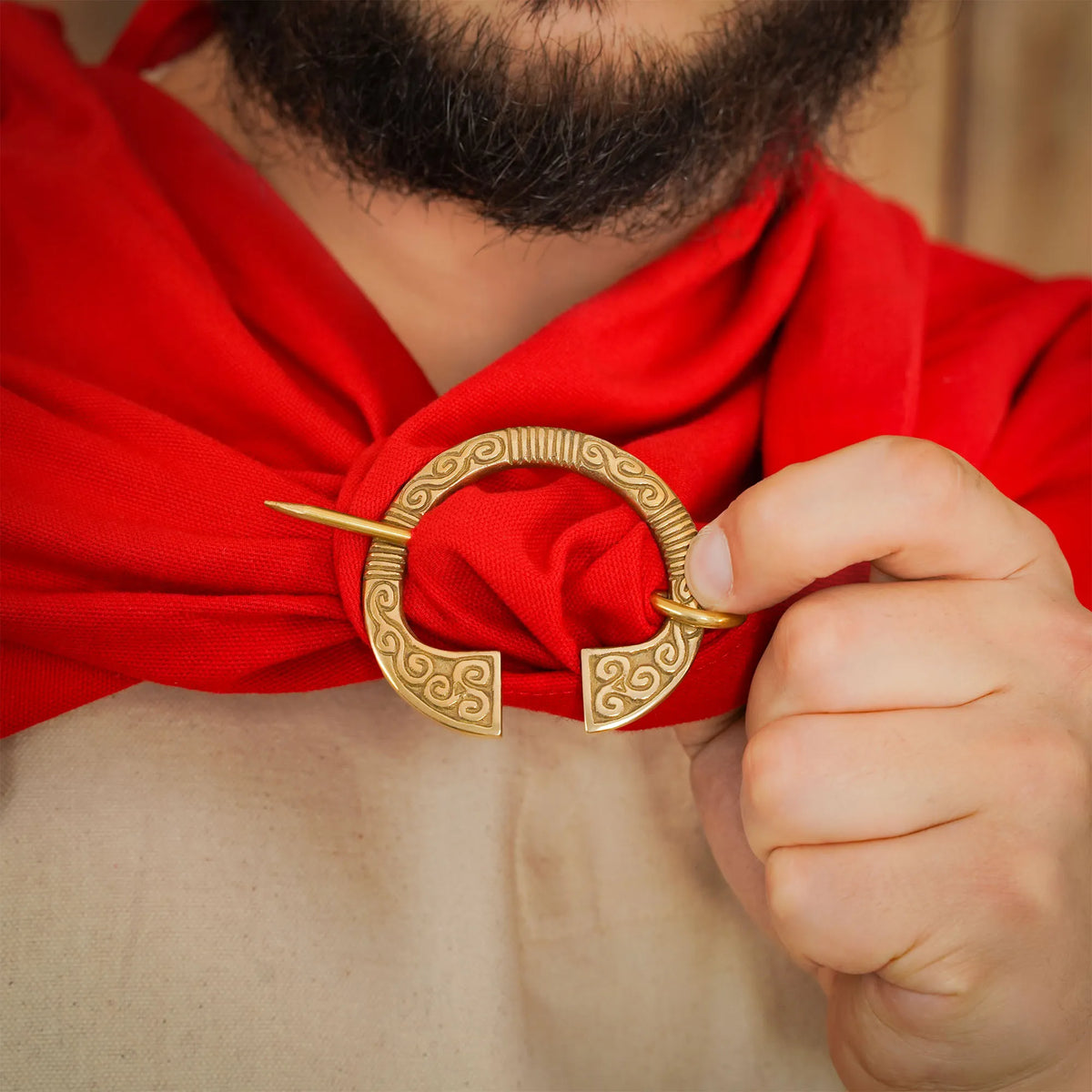 Celtic horseshoe fibula, brass
