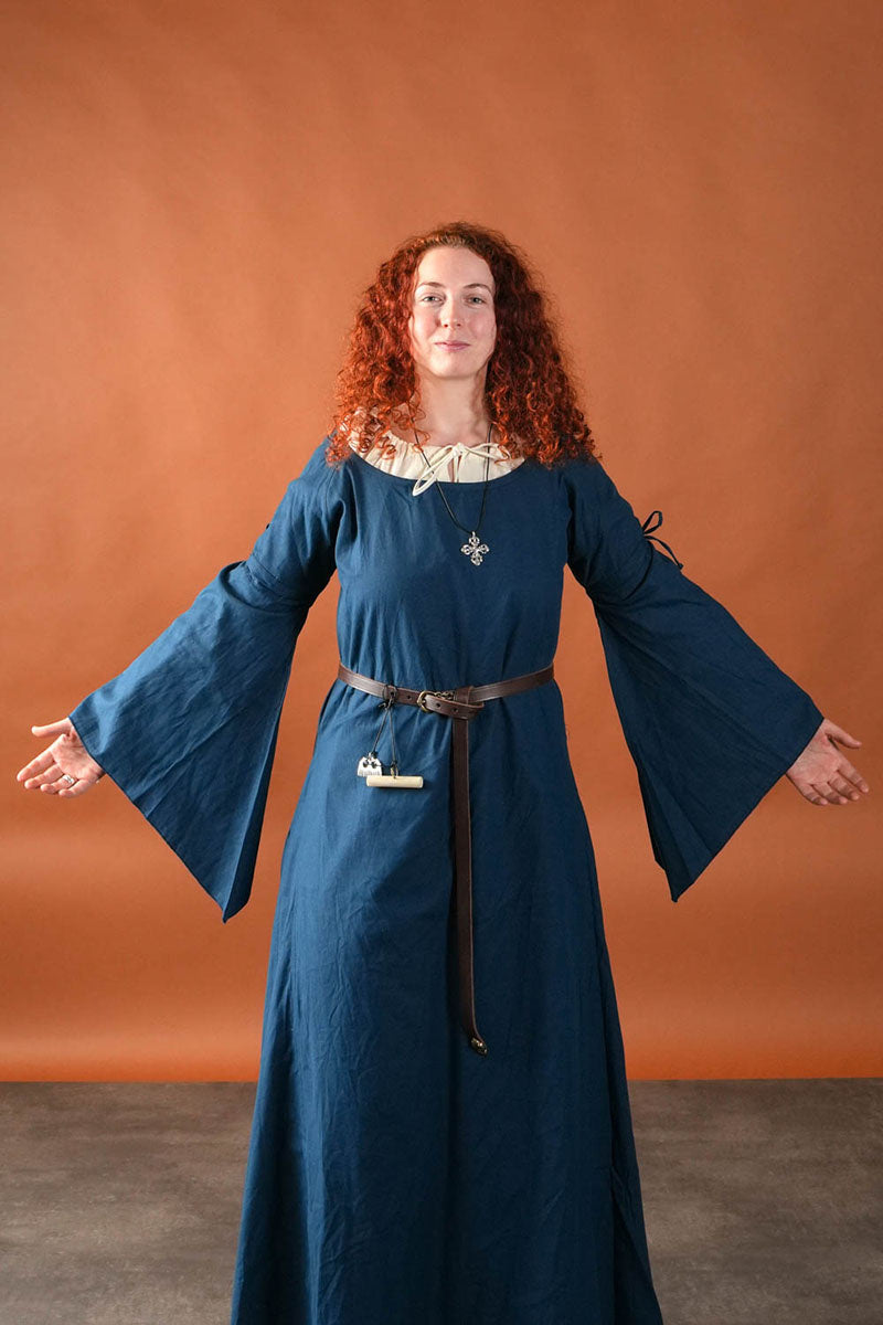 Robe gothique médiévale Iseult, bleue