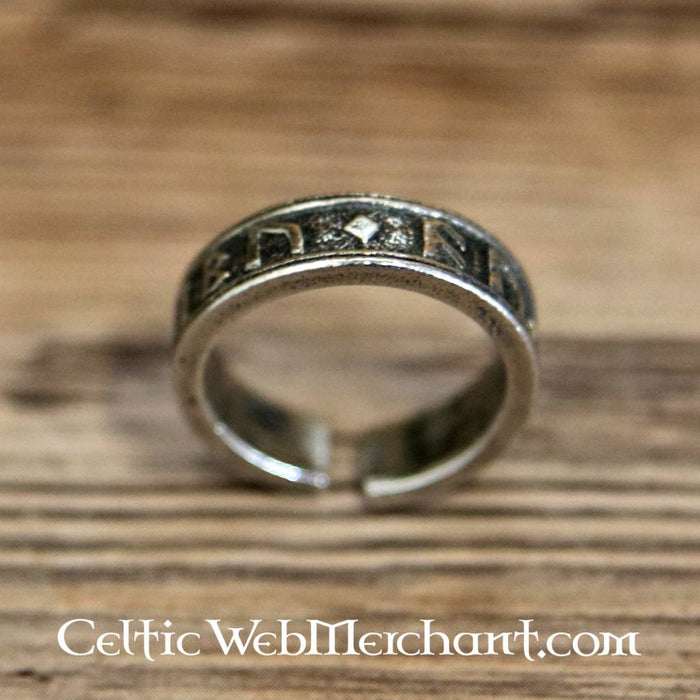 Rune ring, pewter