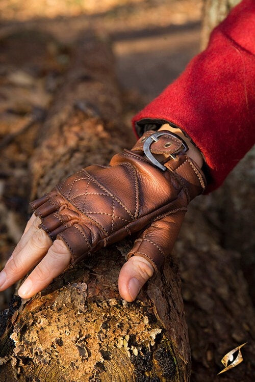 Leather fingerless gloves, brown