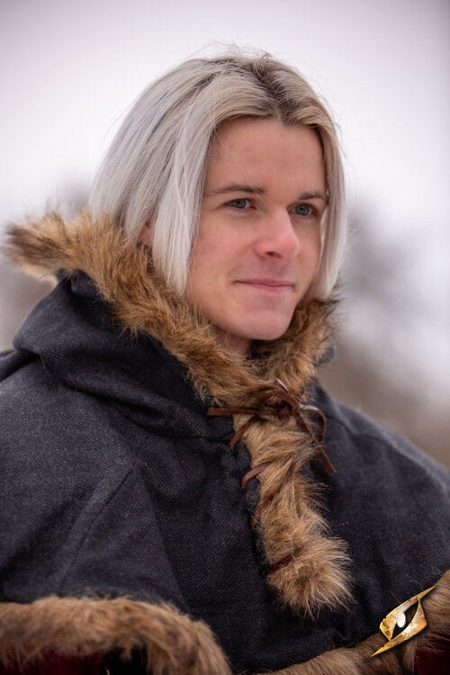 Capucha Geralt, negra, mezcla de lana