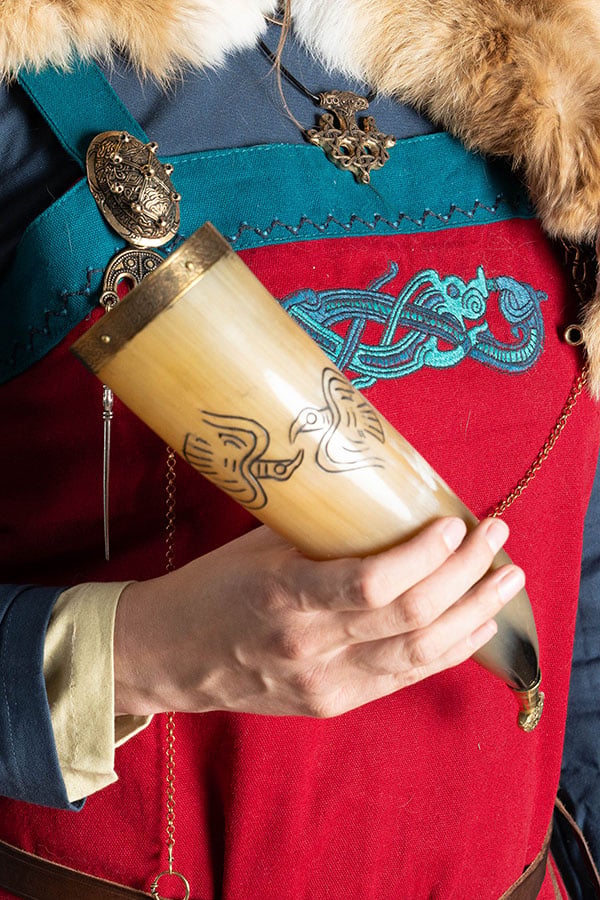 Engraved Odin drinking horn, 300-500 ml