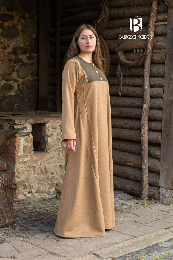 Rusvik Viking dress Jadwiga, sand, wool mix