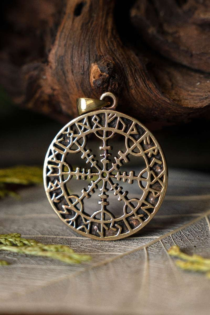 Viking pendant Aegisjalmur, bronze