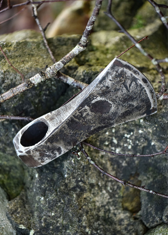 Battle-ready axe head, type I, blunt (battle-ready)