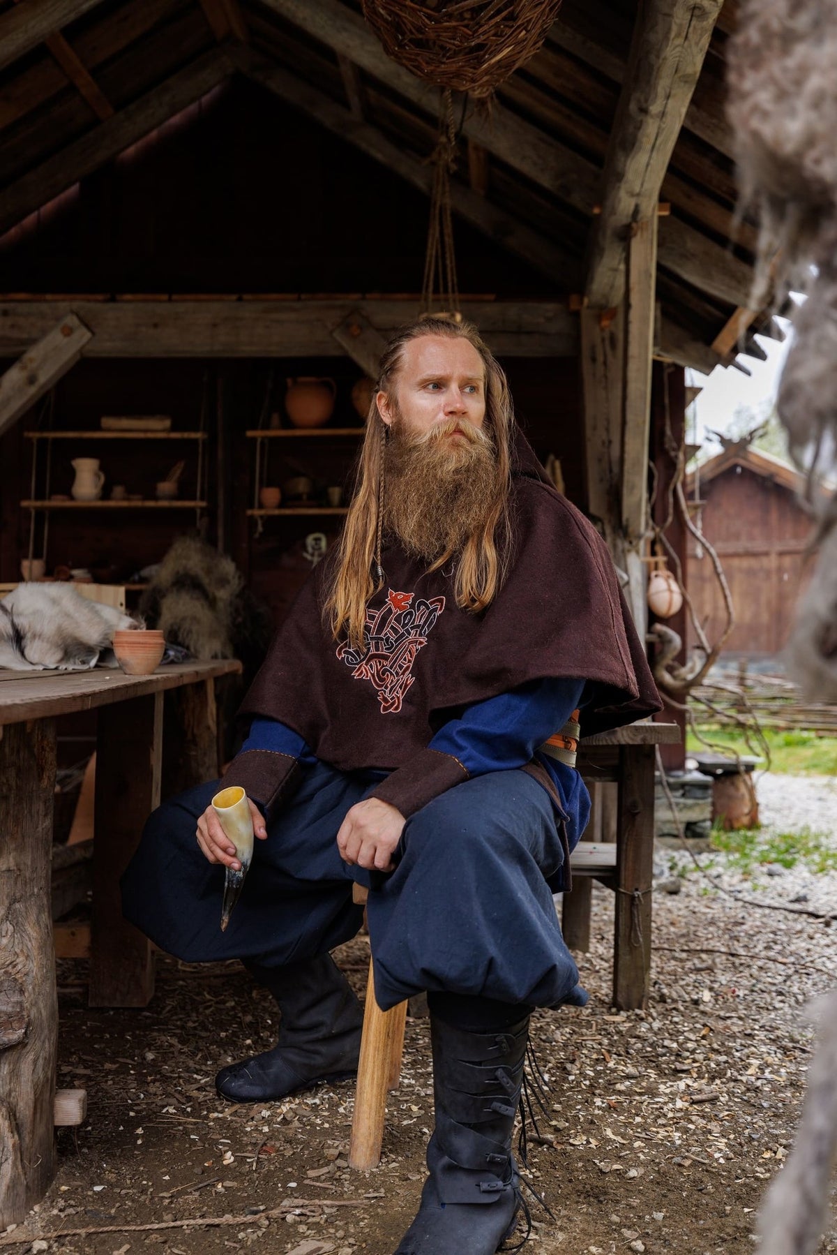 Viking chaperon Bjomolf, wool blend, brown
